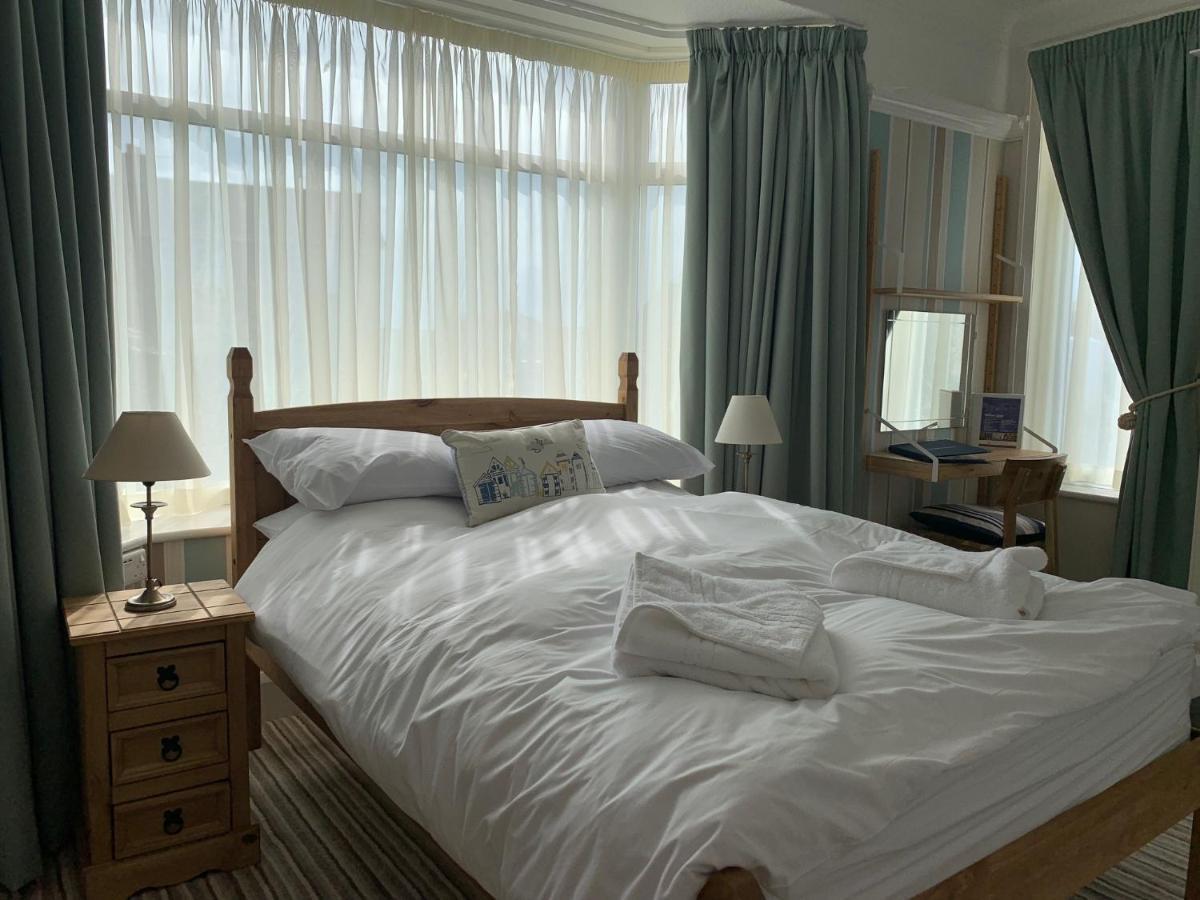 Holly Trees Bed & Breakfast Seahouses Ngoại thất bức ảnh
